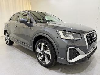 krockskadad bil auto Audi Q2 35 TFSI S line Automaat 2023/12