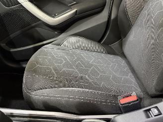 Peugeot 2008 1.2 PureTech 110 Allure picture 24