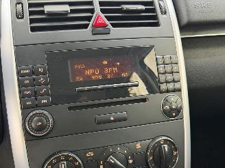 Mercedes B-klasse 170 Automaat NAP picture 21