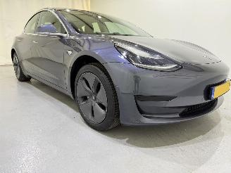 Unfallwagen Tesla Model 3 Standard Range Plus 225kW 2019/11