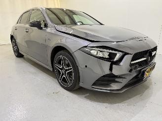 Schadeauto Mercedes A-klasse A 250 e PHEV AMG Line Night Edition 2020/12