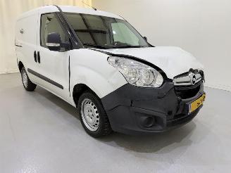 skadebil auto Opel Combo 1.3 CDTI Edition Airco 2016/10