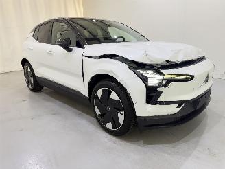 Volvo EX30 Single Extended Range Ultra 200kW picture 38
