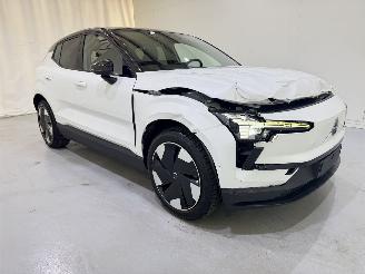 Unfallwagen Volvo EX30 Single Extended Range Ultra 200kW 2024/8