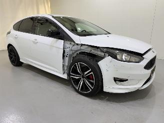 Ford Focus HB 1.5 EcoBoost Titanium picture 14