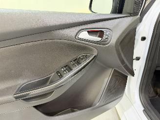 Ford Focus HB 1.5 EcoBoost Titanium picture 36