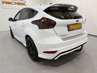 Ford Focus HB 1.5 EcoBoost Titanium picture 4