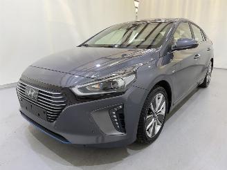 Hyundai Ioniq 1.6 GDI HEV Aut. Navi/Clima picture 3