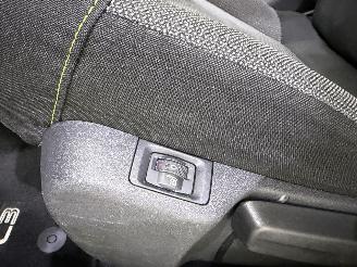 Citroën C3 1.2 PureTech Shine Navi picture 19