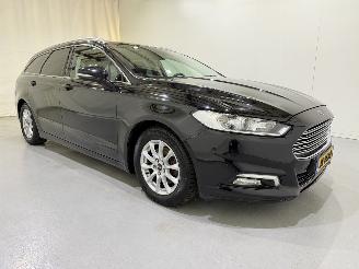 krockskadad bil auto Ford Mondeo Wagon 2.0 TDCi Titanium Lease Ed. 2016/6