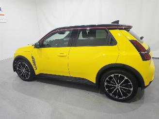 Renault 5 Electric 150 Comfort Range Iconiq Cinq picture 6