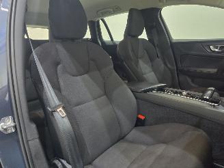Volvo V-60 2.0 B4 Business Pro MHEV 145Kw picture 21