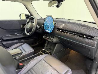 Mini Cooper 5-Drs 1.5 C Classic Aut7 picture 51