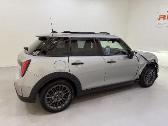 Mini Cooper 5-Drs 1.5 C Classic Aut7 picture 27