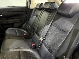 Mitsubishi Outlander 2.0 PHEV Instyle 4WD Leer picture 24