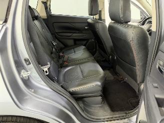 Mitsubishi Outlander 2.0 PHEV Instyle 4WD Leer picture 33