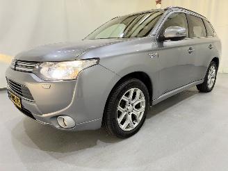 Mitsubishi Outlander 2.0 PHEV Instyle 4WD Leer picture 17