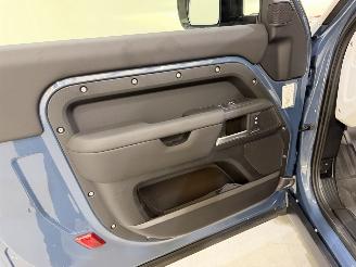 Land Rover Defender 90 D200 S 3.0 MHEV Hybride picture 14