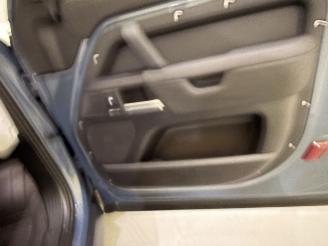 Land Rover Defender 90 D200 S 3.0 MHEV Hybride picture 21