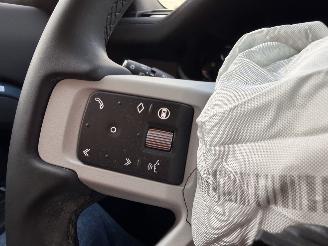 Land Rover Defender 90 D200 S 3.0 MHEV Hybride picture 26