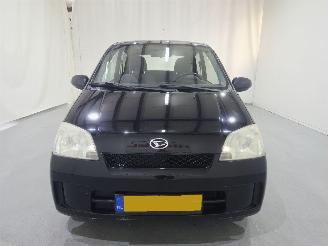 Daihatsu Cuore 1.0 12V AUT 3.Drs picture 2