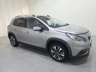 Peugeot 2008 1.2 PureTech Allure Aut Trekhaak Panorama picture 22