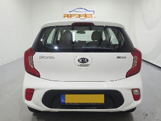 Kia Picanto 1.0 ComfortPlusLine Navigator Bjr.2018 picture 5