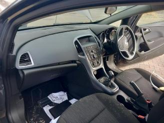 Opel Astra Astra J GTC (PD2/PF2), Hatchback 3-drs, 2011 / 2018 1.4 Turbo 16V ecoFLEX 120 picture 10