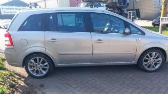 Opel Zafira Zafira (M75), MPV, 2005 / 2015 2.2 16V Direct Ecotec picture 8