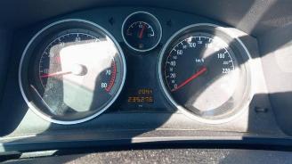 Opel Zafira Zafira (M75), MPV, 2005 / 2015 2.2 16V Direct Ecotec picture 26