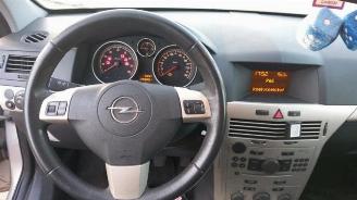 Opel Astra Astra H (L48), Hatchback 5-drs, 2004 / 2010 1.6 16V picture 11