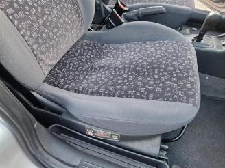 Opel Corsa Corsa C (F08/68), Hatchback, 2000 / 2009 1.2 16V picture 19