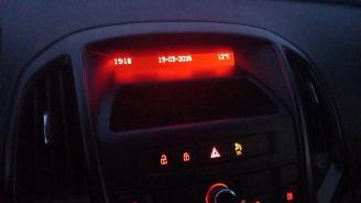 Opel Astra Astra J (PC6/PD6/PE6/PF6), Hatchback 5-drs, 2009 / 2015 1.4 16V ecoFLEX picture 18