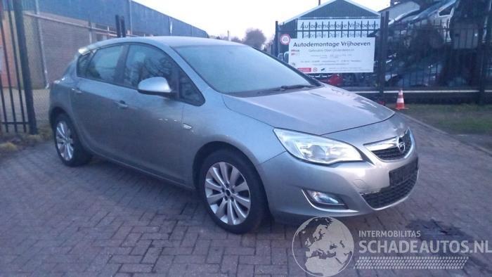 Opel Astra Astra J (PC6/PD6/PE6/PF6), Hatchback 5-drs, 2009 / 2015 1.4 16V ecoFLEX