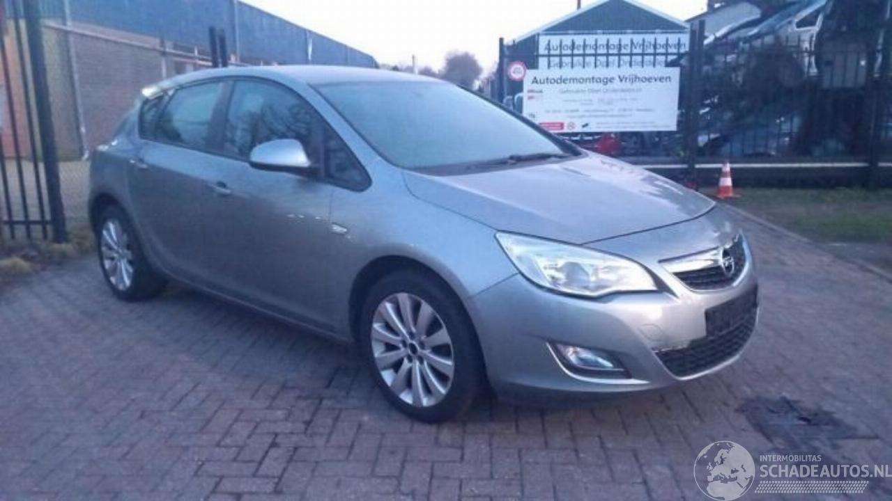 Opel Astra Astra J (PC6/PD6/PE6/PF6), Hatchback 5-drs, 2009 / 2015 1.4 16V ecoFLEX