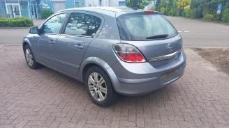 Opel Astra Astra H (L48), Hatchback 5-drs, 2004 / 2010 1.6 16V picture 5