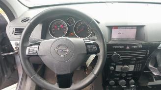 Opel Astra Astra H (L48), Hatchback 5-drs, 2004 / 2010 1.6 16V picture 12
