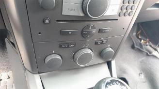 Opel Astra Astra H SW (L35), Combi, 2004 / 2010 1.9 CDTi 120 picture 23