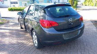 Opel Astra Astra J (PC6/PD6/PE6/PF6), Hatchback 5-drs, 2009 / 2015 1.7 CDTi 16V 110 picture 5