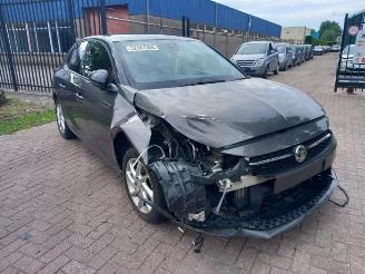 Vrakbiler auto Opel Corsa Corsa F (UB/UH/UP), Hatchback 5-drs, 2019 1.2 Turbo 12V 100 2020/11