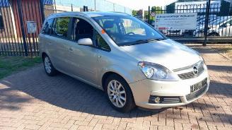 demontáž osobní automobily Opel Zafira Zafira (M75), MPV, 2005 / 2015 2.2 16V Direct Ecotec 2007/8