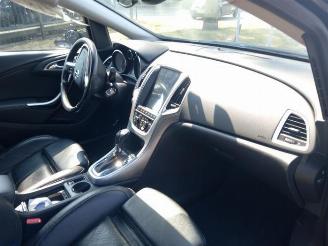 Opel Astra Astra J (PC6/PD6/PE6/PF6), Hatchback 5-drs, 2009 / 2015 1.6 Turbo 16V picture 10