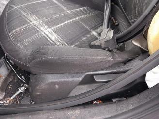 Opel Corsa-E Corsa E, Hatchback, 2014 1.0 SIDI Turbo 12V picture 13