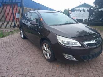 Uttjänta bilar auto Opel Astra Astra J Sports Tourer (PD8/PE8/PF8), Combi, 2010 / 2015 1.6 16V 2011/11