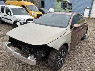 skadebil bedrijf Mercedes A-klasse 180  Automaat   ( 11201 KM ) 2022/6