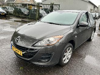 krockskadad bil bedrijf Mazda 3 1.6 S 2011/9
