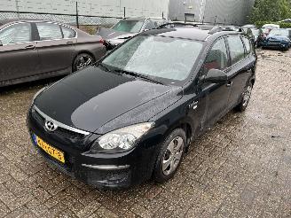 Gebrauchtwagen PKW Hyundai I-30 CW  1.4i Blue Dynamic Bns 2010/5