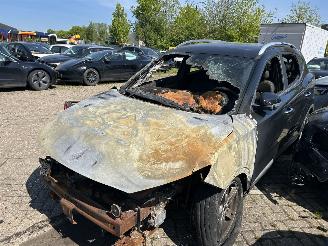 Unfallwagen MG ZS EV ( zware brandschade ) 2022/3