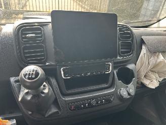 Peugeot Boxer 2.2 BlueHDI   L3H2  3.5 T  Zwaar   ( 1052 KM ) picture 12