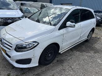 Damaged car Mercedes B-klasse 220 D  Automaat 2018/11